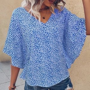 💎BNWOT Dot Print Batwing Sleeve Blouse!